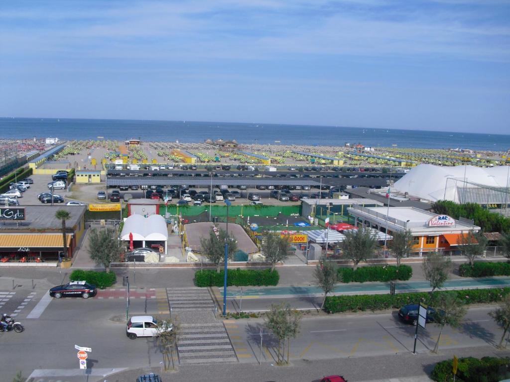 Hotel Metropol Sottomarina Buitenkant foto