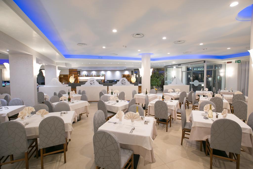 Hotel Metropol Sottomarina Buitenkant foto