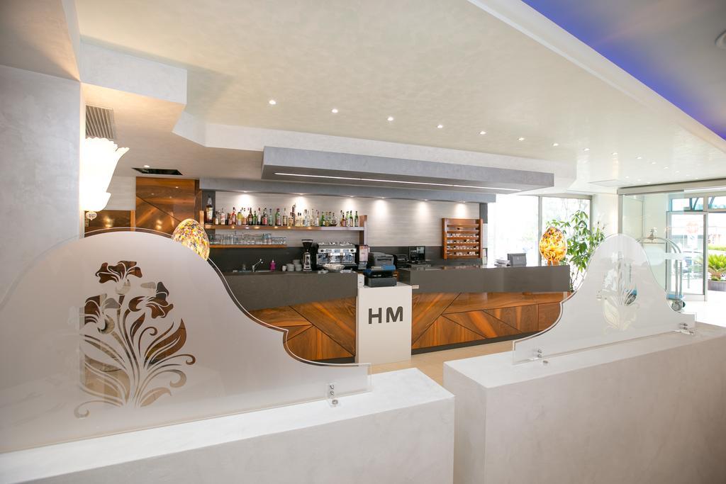 Hotel Metropol Sottomarina Buitenkant foto