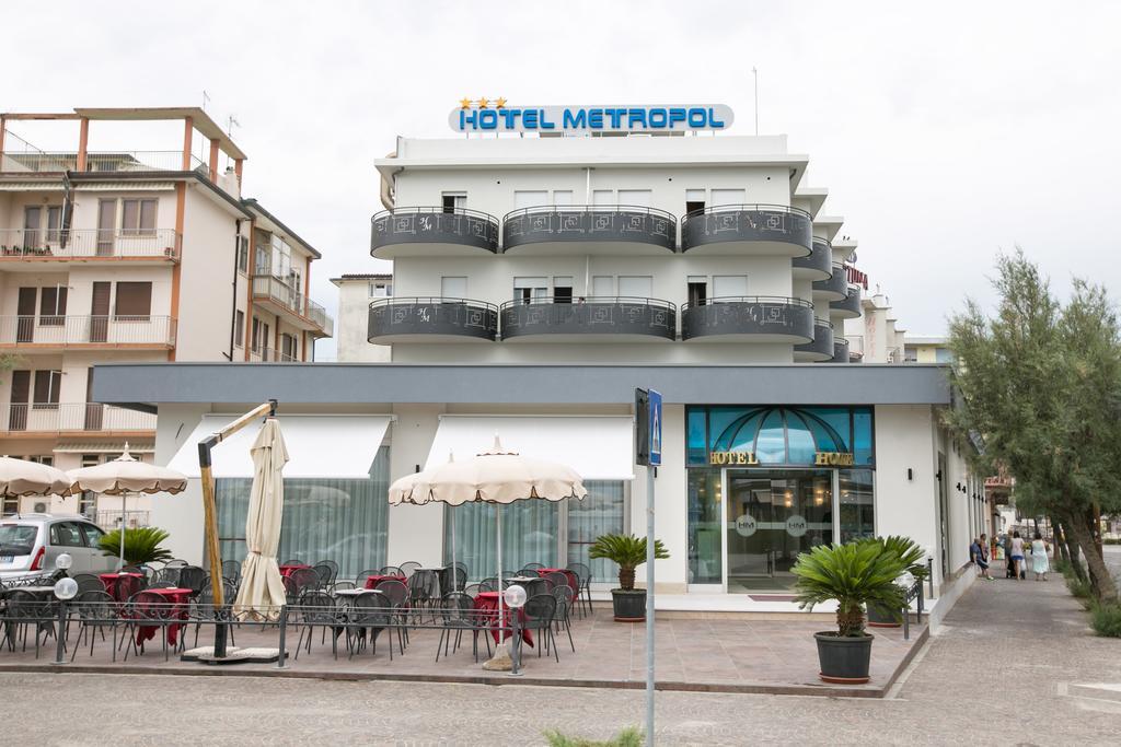 Hotel Metropol Sottomarina Buitenkant foto