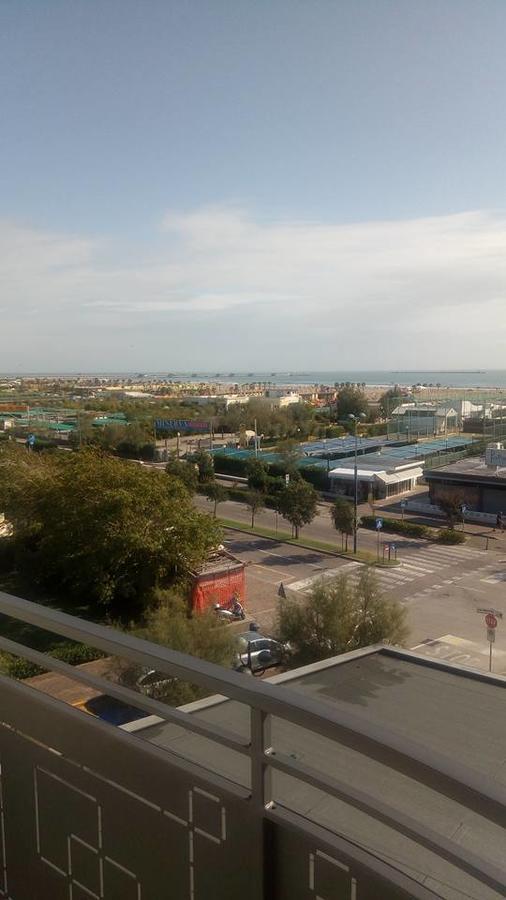 Hotel Metropol Sottomarina Buitenkant foto
