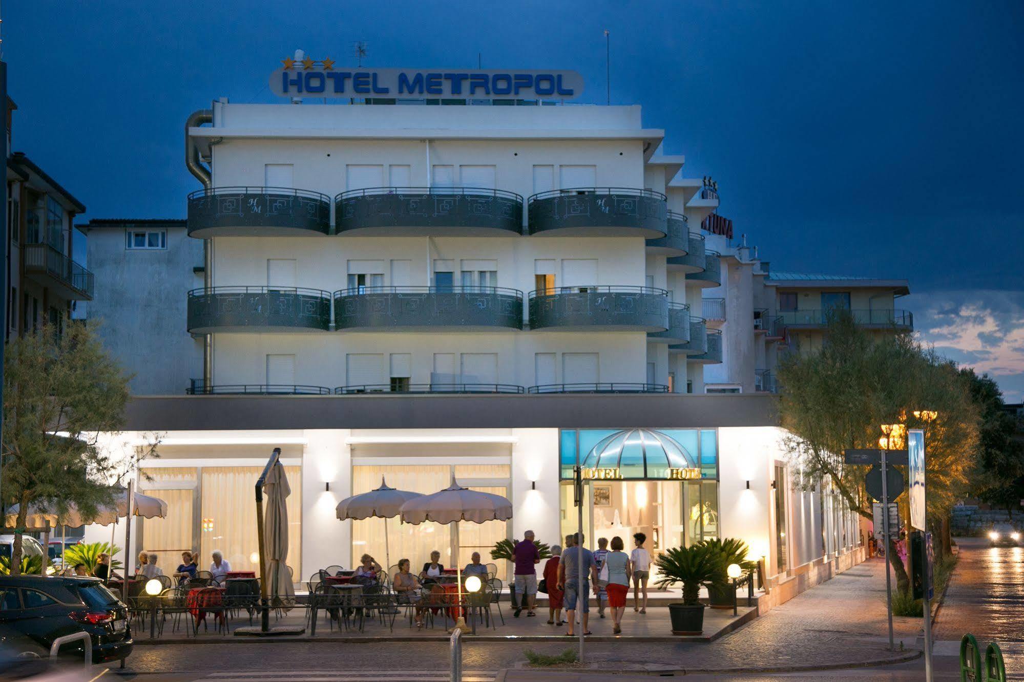 Hotel Metropol Sottomarina Buitenkant foto